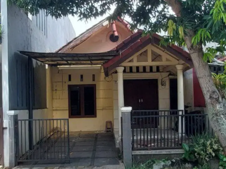 Sebelum: rumah di Depok